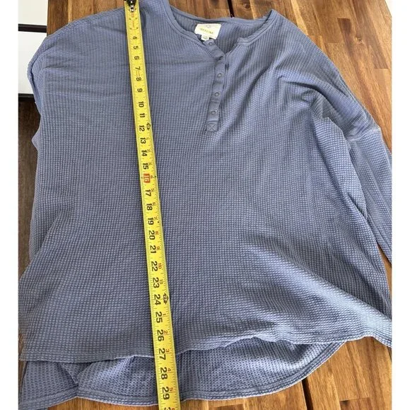 Offline by Aerie Waffle Henley T-Shirt in Blue Size XL oversized Athleisure Top - Picture 11 of 11